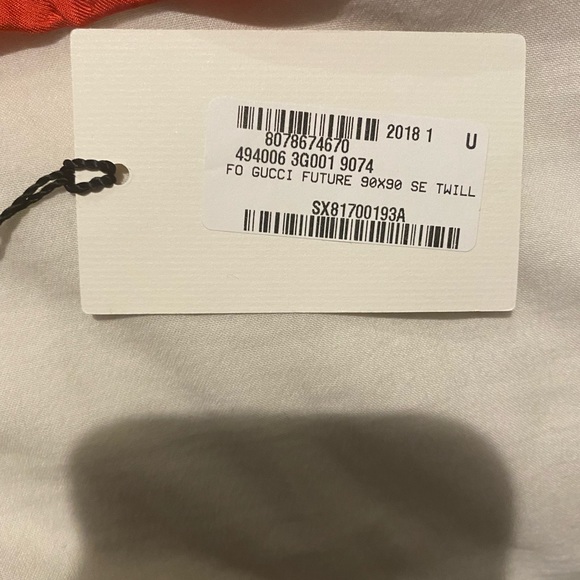New with tags Gucci scarf 90 x 90-what are we going to do with all this future? - Picture 2 of 4